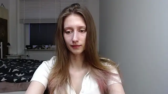 Snapshot of LUNA_delight chatting on February 4, 2026, 6:30 am LUNA delight online show from February 4, 2026, 6:30 am