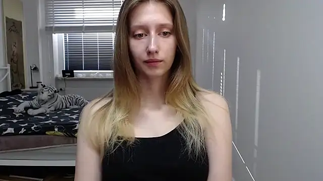 LUNA delight online show from September 10, 2025, 5:28 am