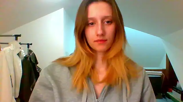 LUNA delight online show from March 17, 2025, 5:49 pm