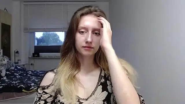 LUNA delight online show from September 11, 2025, 5:29 am