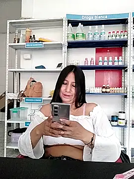 Snapshot of Megan_jennerr chatting on February 18, 2025, 2:06 pm Megan jennerr online show from February 18, 2025, 2:06 pm