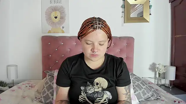 CelessteRedds online show from September 15, 2025, 11:21 am