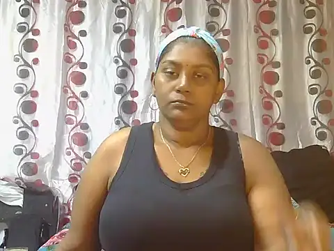 Snapshot of indiansuga chatting on November 18, 2025, 5:49 pm indiansuga online show from November 18, 2025, 5:49 pm