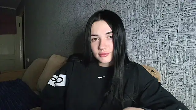 Liana diva online show from February 20, 2026, 4:20 pm