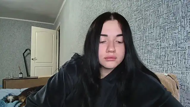 Liana diva online show from November 15, 2025, 8:13 pm