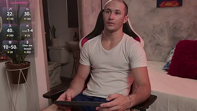 Snapshot of AxelFairchaild chatting on April 12, 2026, 12:08 pm AxelFairchaild online show from April 12, 2026, 12:08 pm