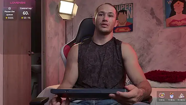 Snapshot of AxelFairchaild chatting on March 11, 2026, 12:43 pm AxelFairchaild online show from March 11, 2026, 12:43 pm