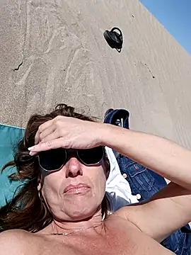 misslynexxx online show from April 8, 2026, 12:50 pm