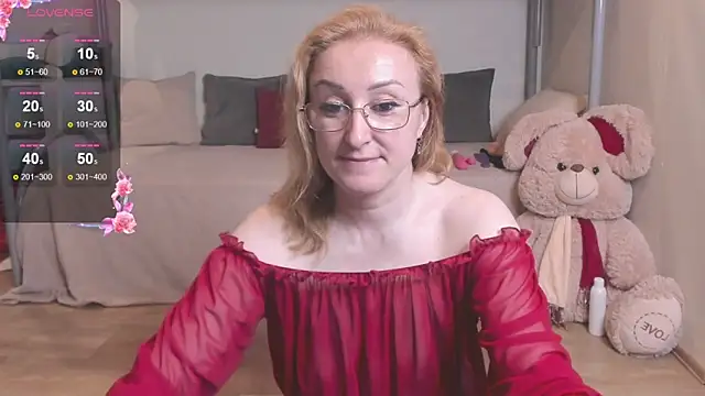 MadissonKiss online show from June 21, 2026, 11:10 pm