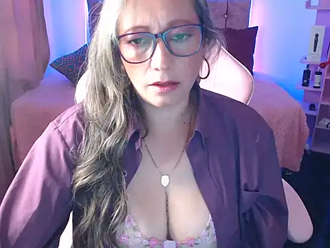 Snapshot of Melanyy_100 chatting on January 30, 2025, 10:51 pm Melanyy 100 online show from January 30, 2025, 10:51 pm