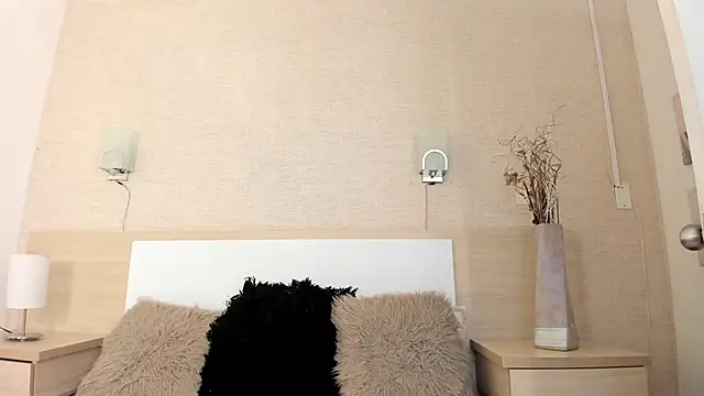 Snapshot of Mistyca chatting on March 22, 2025, 11:21 am Mistyca online show from March 22, 2025, 11:21 am