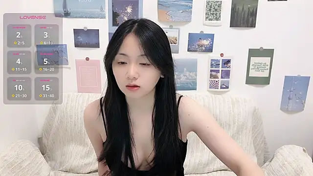 LiLiYbaby online show from September 11, 2025, 6:02 am