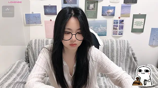 Snapshot of LiLiYbaby chatting on April 30, 2026, 6:31 am LiLiYbaby online show from April 30, 2026, 6:31 am