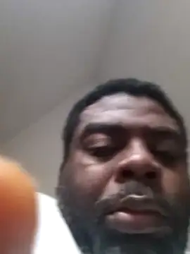 Snapshot of SLOWSTRO chatting on February 12, 2025, 4:55 pm SLOWSTRO online show from February 12, 2025, 4:55 pm