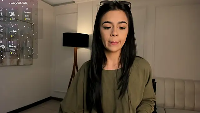 AlanaCraft online show from November 21, 2025, 12:04 pm