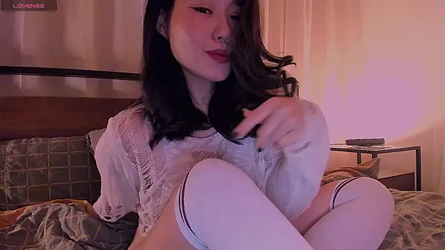 kimmy chi  online show from March 12, 2025, 6:00 pm