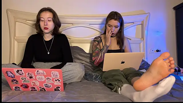 Snapshot of misswishh_ chatting on February 13, 2025, 3:56 pm misswishh online show from February 13, 2025, 3:56 pm