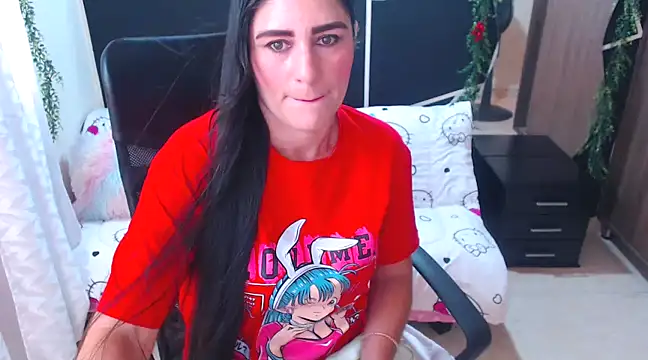 Snapshot of LUCY_LI chatting on March 14, 2025, 6:18 pm LUCY LI online show from March 14, 2025, 6:18 pm