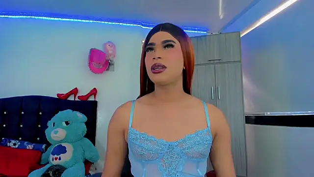 Hellen moons   online show from October 25, 2025, 2:07 pm