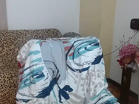  melisaa  online show from December 18, 2025, 7:29 pm