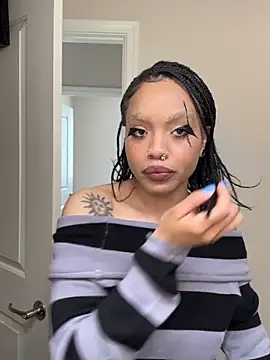 Snapshot of afavoredangel chatting on March 20, 2026, 12:22 am afavoredangel online show from March 20, 2026, 12:22 am