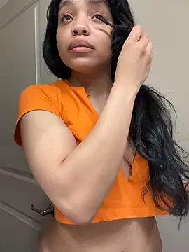 Snapshot of afavoredangel chatting on February 11, 2026, 4:29 pm afavoredangel online show from February 11, 2026, 4:29 pm