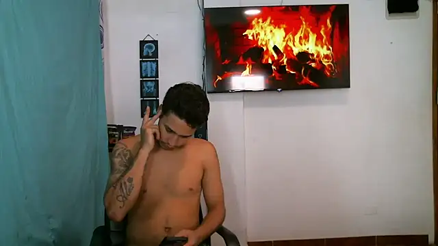 Snapshot of JacobandChloee chatting on February 19, 2026, 8:17 pm JacobandChloee online show from February 19, 2026, 8:17 pm