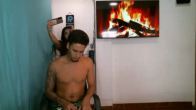 JacobandChloee online show from April 17, 2026, 12:02 am