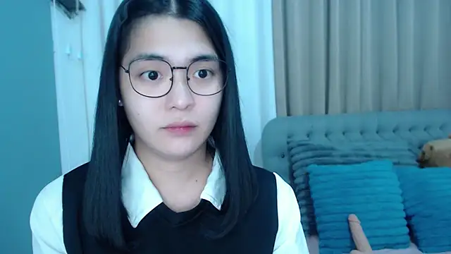 zhaviahale21 online show from October 30, 2025, 8:56 am