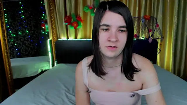  Polly Love  online show from March 27, 2026, 8:26 am