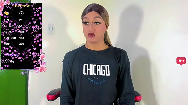 Sabrina gil  online show from December 26, 2024, 7:38 pm