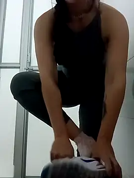 SAMANTHA-16  online show from January 28, 2025, 10:34 pm