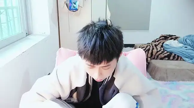 Snapshot of FFFFZ189 chatting on January 12, 2025, 9:40 am FFFFZ189 online show from January 12, 2025, 9:40 am