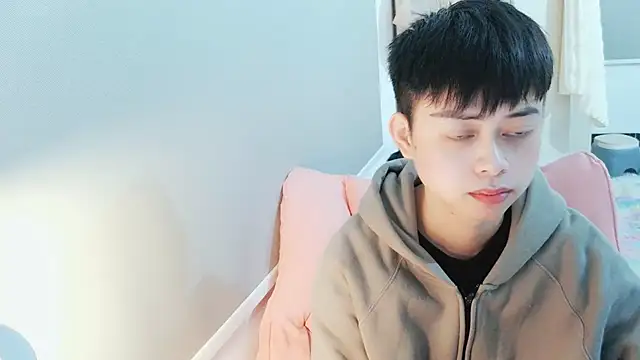 Snapshot of FFFFZ189 chatting on March 7, 2025, 10:35 am FFFFZ189 online show from March 7, 2025, 10:35 am