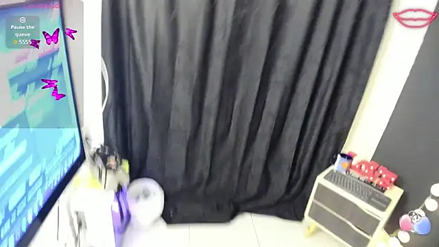 emma sexxy online show from March 14, 2025, 11:12 am