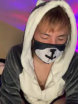 KEI 96 online show from February 9, 2025, 7:05 am