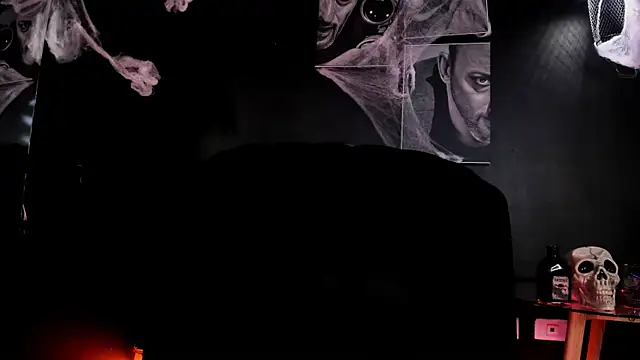 Agnes jones  online show from October 21, 2025, 9:36 pm