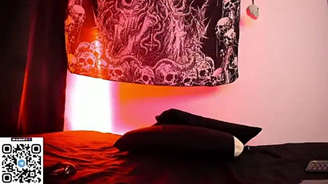 Agnes jones  online show from November 29, 2025, 12:33 am