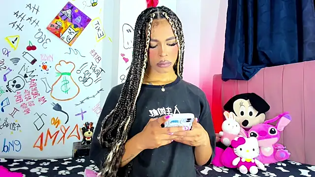 Snapshot of bloom444 chatting on March 4, 2026, 5:15 am bloom444 online show from March 4, 2026, 5:15 am