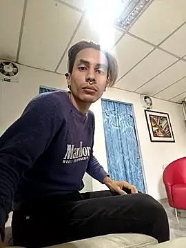 divinityros online show from April 27, 2026, 5:44 pm