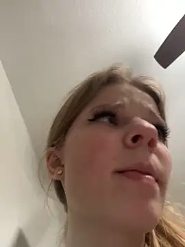 foxy ana13 online show from March 22, 2025, 8:40 am