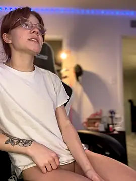 foxy ana13 online show from October 5, 2025, 7:37 pm