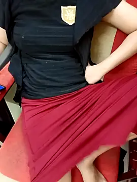 yourtamilcouple online show from April 2, 2026, 3:19 pm