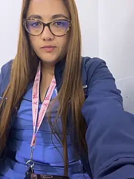 Shianrose online show from October 15, 2025, 2:36 pm