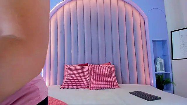 Snapshot of JaylaScott__ chatting on January 17, 2026, 11:47 am JaylaScott online show from January 17, 2026, 11:47 am