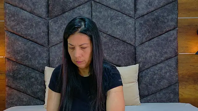 Snapshot of JaylaScott__ chatting on February 1, 2026, 11:41 am JaylaScott online show from February 1, 2026, 11:41 am