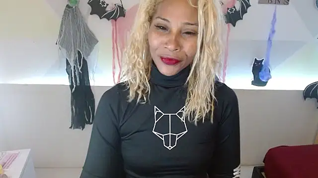 NatashaDormat online show from October 28, 2025, 2:16 pm