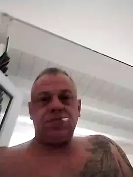 JakubW79 online show from January 14, 2025, 11:37 pm