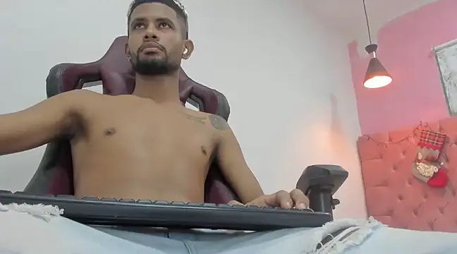 Snapshot of jiren_xboy chatting on December 11, 2024, 8:15 am jiren xboy online show from December 11, 2024, 8:15 am