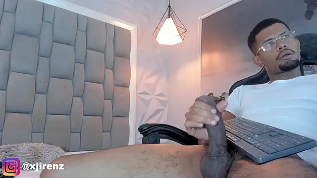 Snapshot of jiren_xboy chatting on December 30, 2024, 6:31 am jiren xboy online show from December 30, 2024, 6:31 am